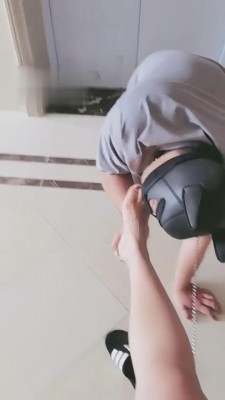 图片[3]_【美柠】电梯口前遛狗 bf3095_HD绳艺资源