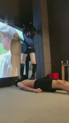 图片[2]_【漫S】私人影院的脚下奴 bf2955_HD绳艺资源