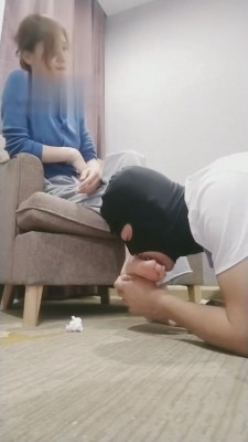 【晨希】运动后原味白袜脏鞋羞辱狗 bf3189_HD绳艺资源