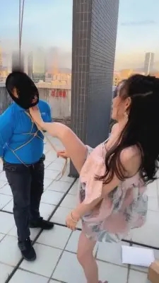 图片[2]_【芷晴】阳台剧情-搬家快递员（暴虐） G-210713-25_HD绳艺资源