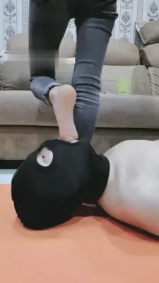 【傲柔】坐脸窒息-圣水泡面/口水/踩脸 G-210714-23_HD绳艺资源