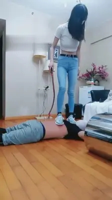 图片[6]_白斑马踩踏/手脚耳光/舔鞋底/深喉/坐脸窒息/踩踏喂食 G-210726-25_HD绳艺资源