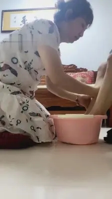 图片[2]_【歌迪丝】母狗跪在地上伺候我吃饭 G-210730-4_HD绳艺资源