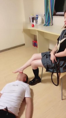 图片[4]_【甜橙大大】JK裙底下的贱狗 G-210802-3_HD绳艺资源