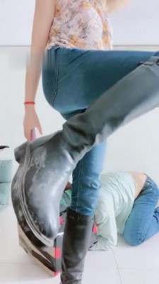 图片[2]_【美离子】舔靴底-踹盲盒 G-210813-9_HD绳艺资源