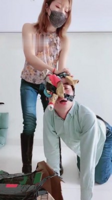 图片[4]_【美离子】舔靴底-踹盲盒 G-210813-9_HD绳艺资源