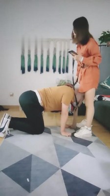 【冰沫】诱骗邻居学生过来做狗【上】 bf444_HD绳艺资源