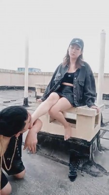 图片[3]_【刘二狗】天台舔鞋舔脚极度羞辱专场 bf676_HD绳艺资源