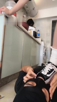 【云云酱】舔脏鞋底喝脏刷鞋水 bf671_HD绳艺资源