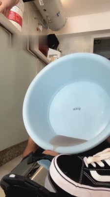 图片[2]_【云云酱】舔脏鞋底喝脏刷鞋水 bf671_HD绳艺资源