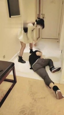 图片[6]_【禾末】马丁靴暴踹-拳击手套狂揍双M【完整版】 G-210831-19_HD绳艺资源