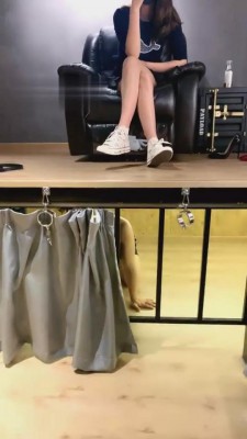 【宇婉莹】推荐-匡威跳踩耳光身高羞辱 G-210824-2_HD绳艺资源