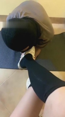 图片[4]_【丞丞】过膝袜小白鞋羞辱奶狗【上】 bf490_HD绳艺资源