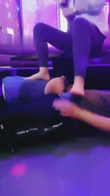 图片[4]_【雪儿】小白鞋原味白棉袜KTV羞辱双狗 bf643_HD绳艺资源