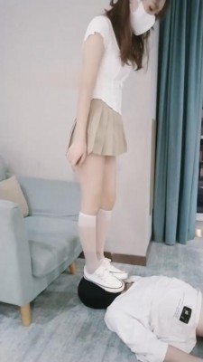 图片[3]_【晨希】帆布鞋白丝踩踏贱狗【续集】 bf511_HD绳艺资源