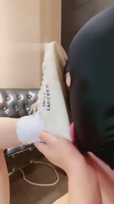 图片[2]_【园子】帆布鞋白袜虐乳酸奶喂食 G-210825-24_HD绳艺资源