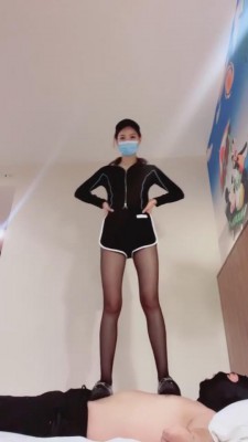 图片[4]_【虞姬】没钱狗子面试地毯多双鞋子踩踏 G-210816-33_HD绳艺资源