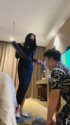 【弯弯小阿姨】暴虐挑战偷丝袜的狗奴才 G-210825-14_HD绳艺资源