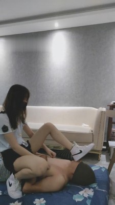 图片[6]_【丫丫啊】运动鞋长靴全体重踩踏 JS180909_HD绳艺资源