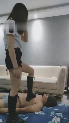 图片[14]_【丫丫啊】运动鞋长靴全体重踩踏 JS180909_HD绳艺资源