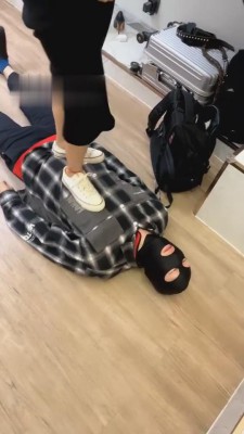 图片[5]_【lucky】夜跑后小白鞋原味脚羞辱踩踏 bf745_HD绳艺资源