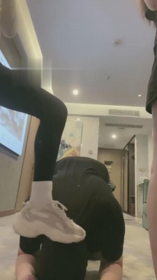 【漫漫】全体重踩狗奴 bf15430_HD绳艺资源