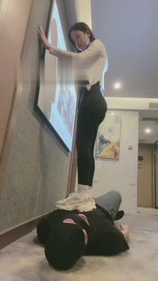 图片[3]_【漫漫】全体重踩狗奴 bf15430_HD绳艺资源