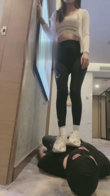 图片[10]_【漫漫】全体重踩狗奴 bf15430_HD绳艺资源