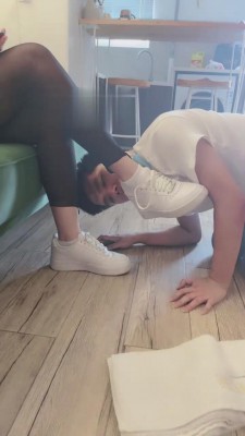 图片[5]_【欣欣S】黑丝棉袜小白鞋玩畜生 bf15738_HD绳艺资源