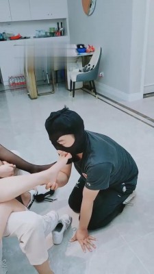 图片[11]_【萝莉糖糖】双情侣强迫羞辱绿帽狗【双视角版】 bf15878_HD绳艺资源