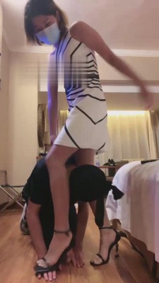 【莫妮卡s】高跟凉鞋羞辱小奶狗【完整版】 bf15871_HD绳艺资源