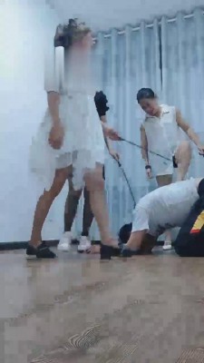 图片[4]_【浮华】被3母女S群调群虐【三视角版】 bf15923_HD绳艺资源