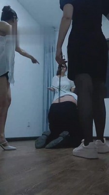 图片[5]_【浮华】被3母女S群调群虐【三视角版】 bf15923_HD绳艺资源