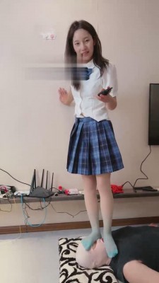 图片[6]_【二宝】带JK妹妹调-训练/踩踏/拖鞋狂抽耳光/深喉 bf15978_HD绳艺资源