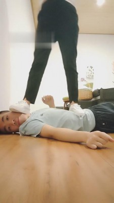 图片[6]_【雷大哥】全体重踩踏+喂食 bf16123_HD绳艺资源