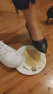 图片[8]_【雷大哥】全体重踩踏+喂食 bf16123_HD绳艺资源