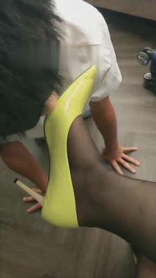 图片[2]_【诗恩大人】御姐黑丝高跟羞辱奶狗 bf16166_HD绳艺资源