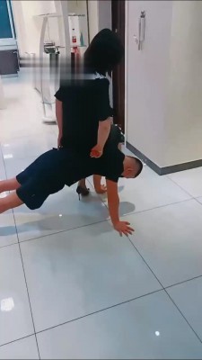 图片[3]_【羽诺】多奴跪下磕头/舔脏鞋 bf16429_HD绳艺资源