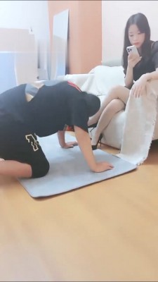 【雪儿】学生S脚下恋足狗【完整版】 bf16393_HD绳艺资源