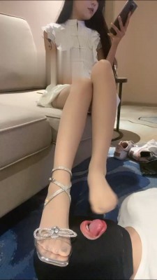 图片[6]_【霁月】御姐换多双鞋子虐奶狗 bf16401_HD绳艺资源