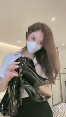 图片[6]_【虞姬】御姐各种皮靴踢裆 bf16485_HD绳艺资源