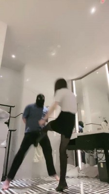 图片[8]_【虞姬】御姐各种皮靴踢裆 bf16485_HD绳艺资源