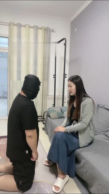 【月亮S】素人小姐姐狂抽狗耳光 bf16558_HD绳艺资源