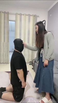 图片[2]_【月亮S】素人小姐姐狂抽狗耳光 bf16558_HD绳艺资源