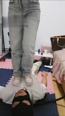 图片[7]_【海绵大大】学生S/AJ鞋强迫狗舔 bf16739_HD绳艺资源