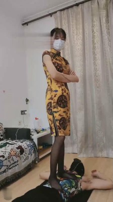 图片[5]_【高难度挑战美学】旗袍女主高难度挑战打肌肉男/踩踏呕吐物 bf16809_HD绳艺资源