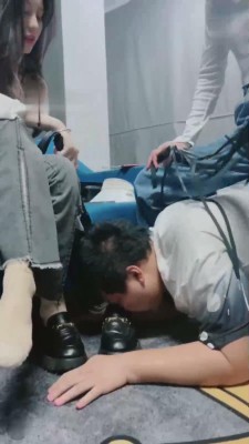 图片[4]_【狗哥】多位清纯学生主臭鞋臭袜羞辱 bf13930_HD绳艺资源