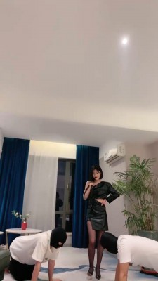 【简一】长靴黑丝调双狗 bf16998_HD绳艺资源