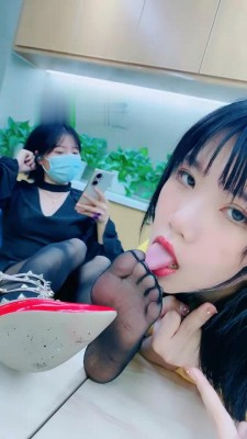图片[11]_【美离子】办公室调漂亮女奴舔脚 bf17070_HD绳艺资源