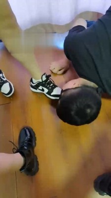 图片[6]_【文文文】舔双素人女神的脏鞋臭袜 bf17059_HD绳艺资源